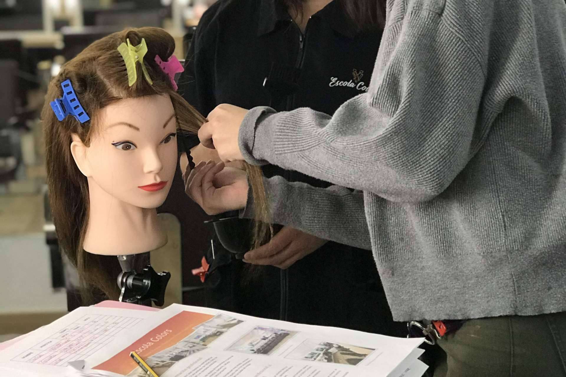 Academia Colors ofrece formación sobre expansión y franquicia