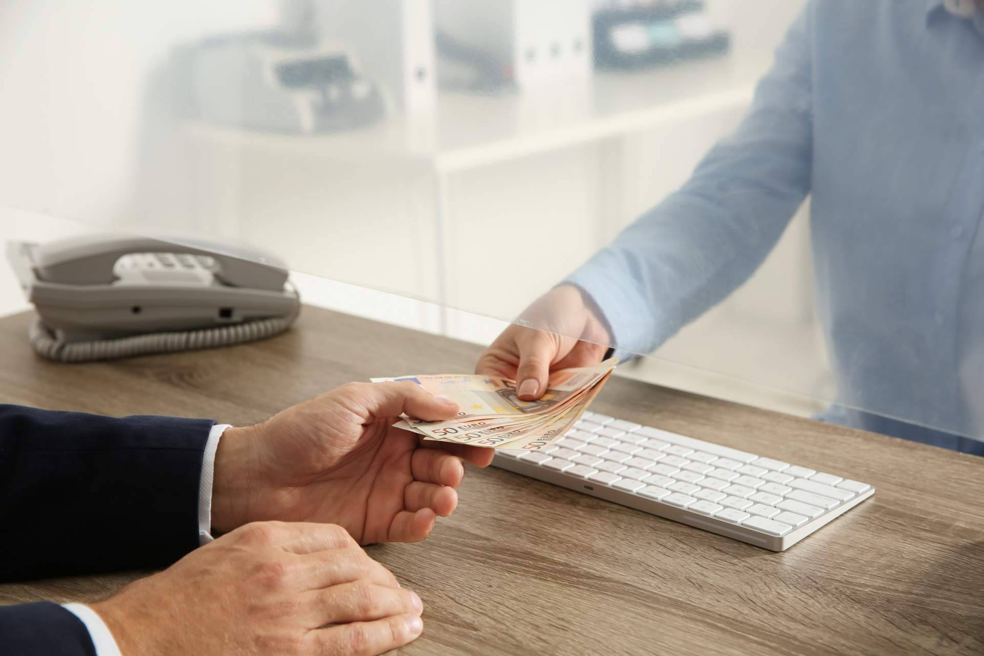 Cómo identificar intereses usurarios y contratos revolving, por Víctimas del Crédito