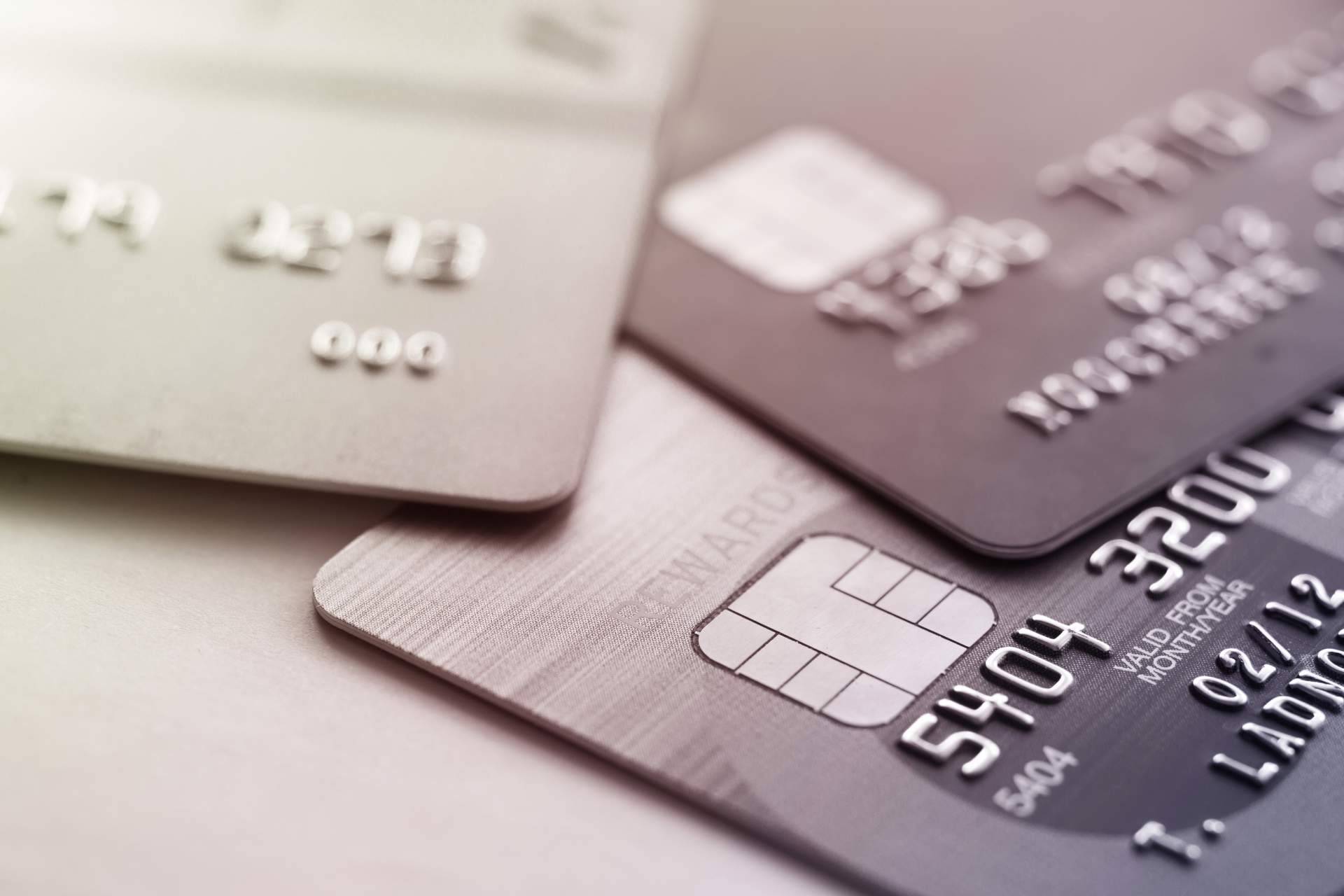 La respuesta a cómo cancelar tarjeta de crédito por teléfono, por Comoanulartutarjetadecredito.com