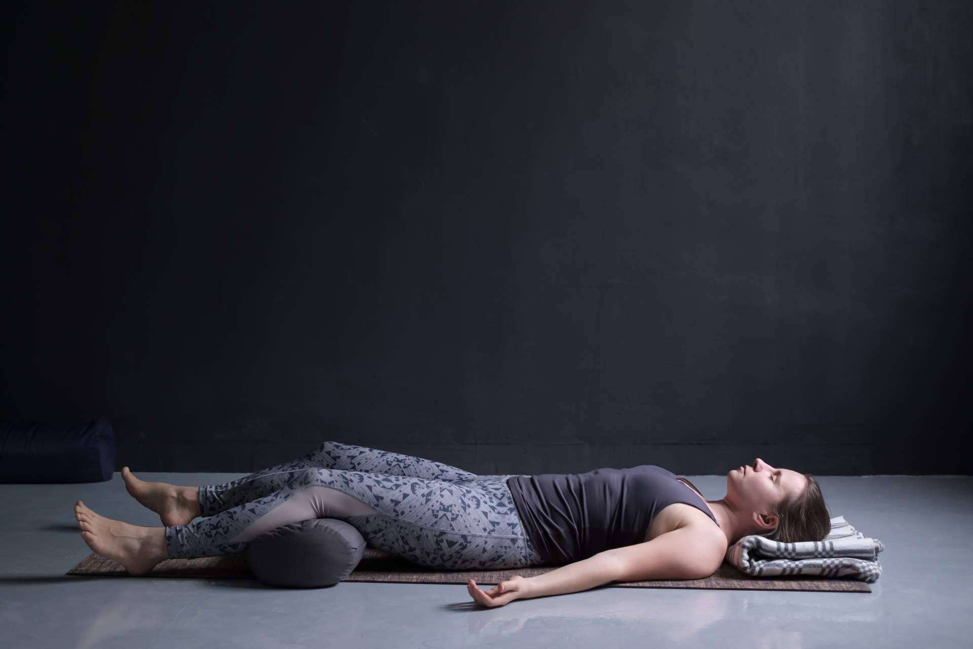 Yoga nidra ¿Qué es y cómo contribuye a la salud?