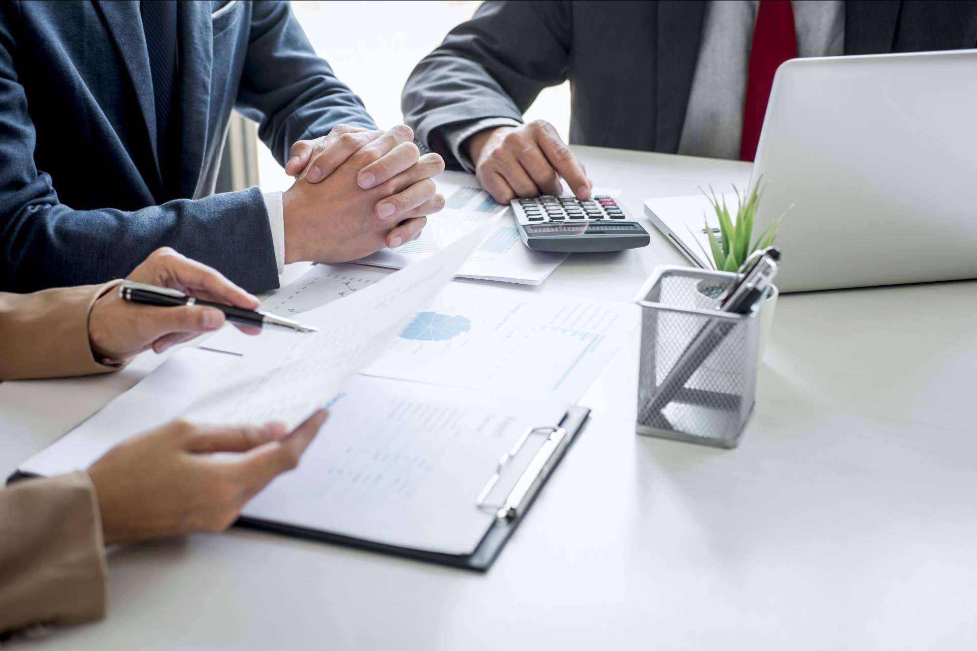 ¿Cómo escoger un buen seguro para la empresa?