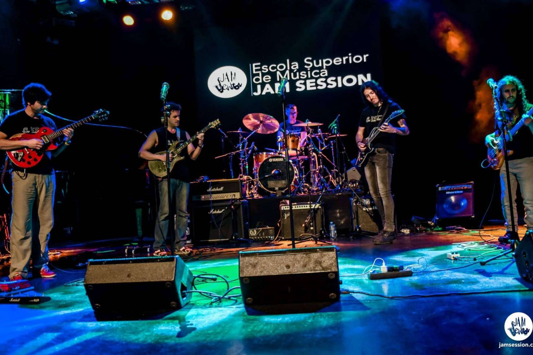 Obtener el primer título superior oficial en músicas actuales es posible gracias a la Escuela Superior de Música Jam Session, en Barcelona
