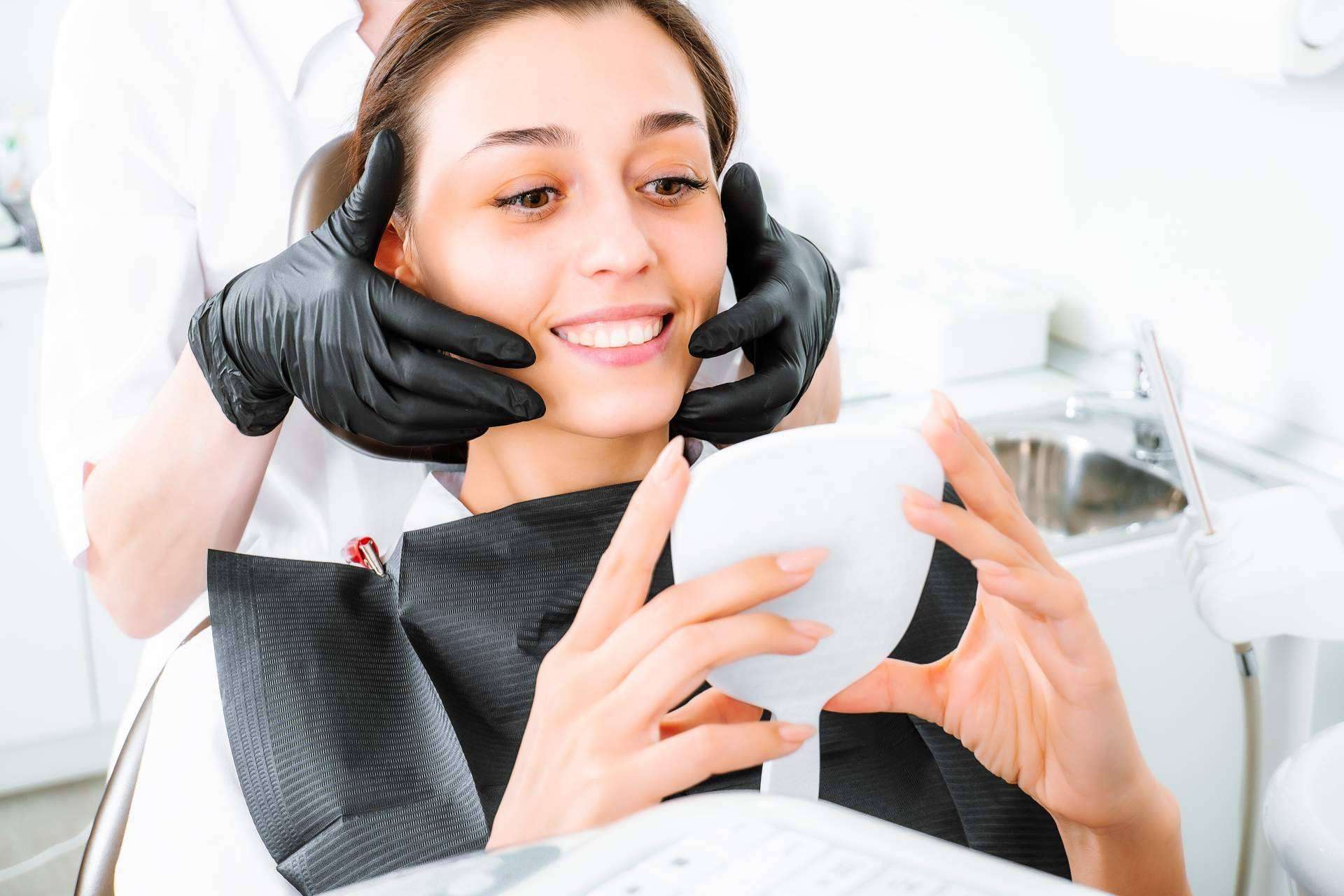 Tratamientos de estética dental en Collblanc para recuperar la sonrisa con Qualident