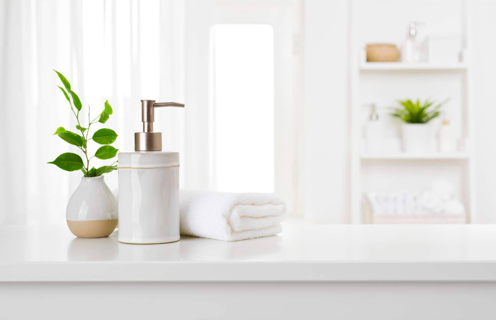 La sección de accesorios de baño de Nadi Collection permite encontrar los complementos perfectos para baño