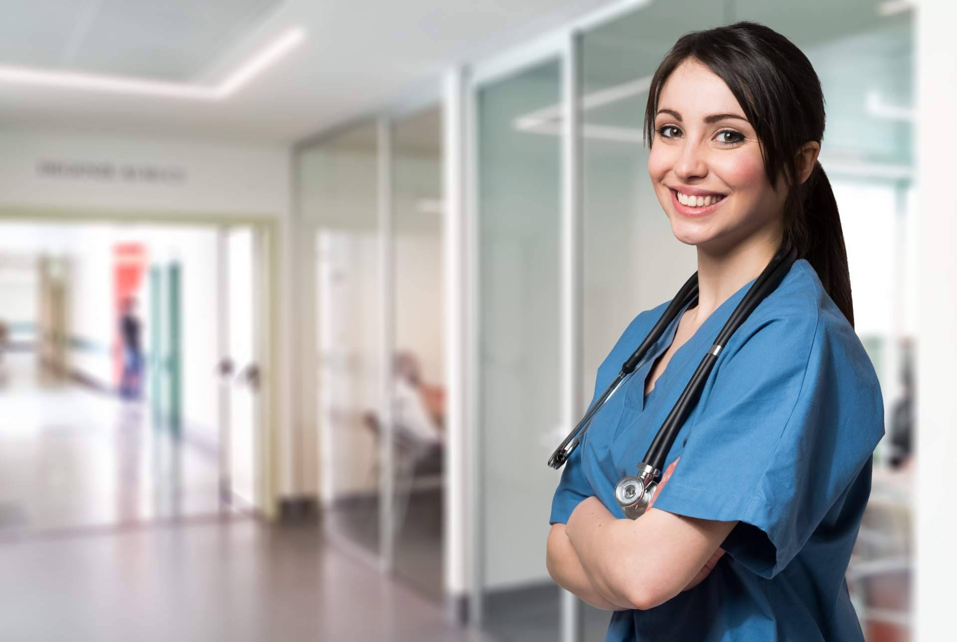 Asanpis ofrece cursos certificados para auxiliar de enfermería