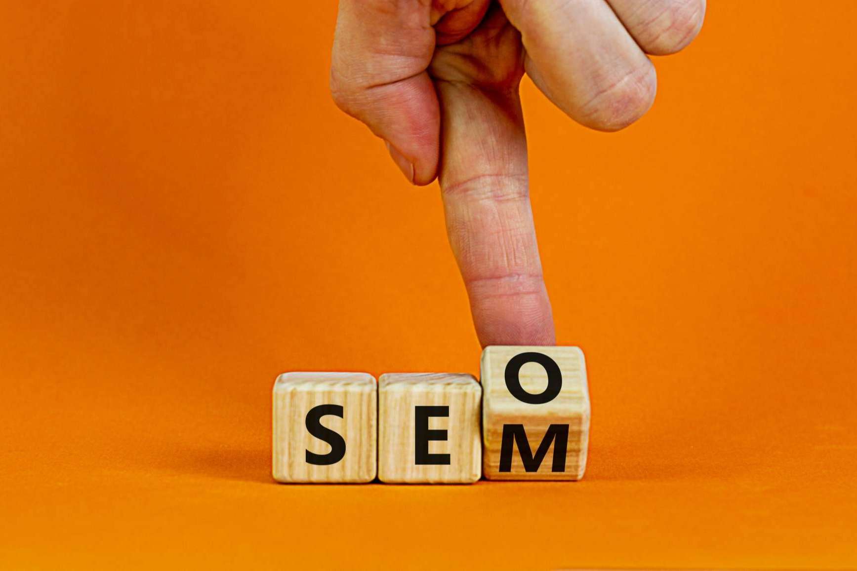 Destacar en internet gracias al posicionamiento SEO y SEM de Gema Lázaro