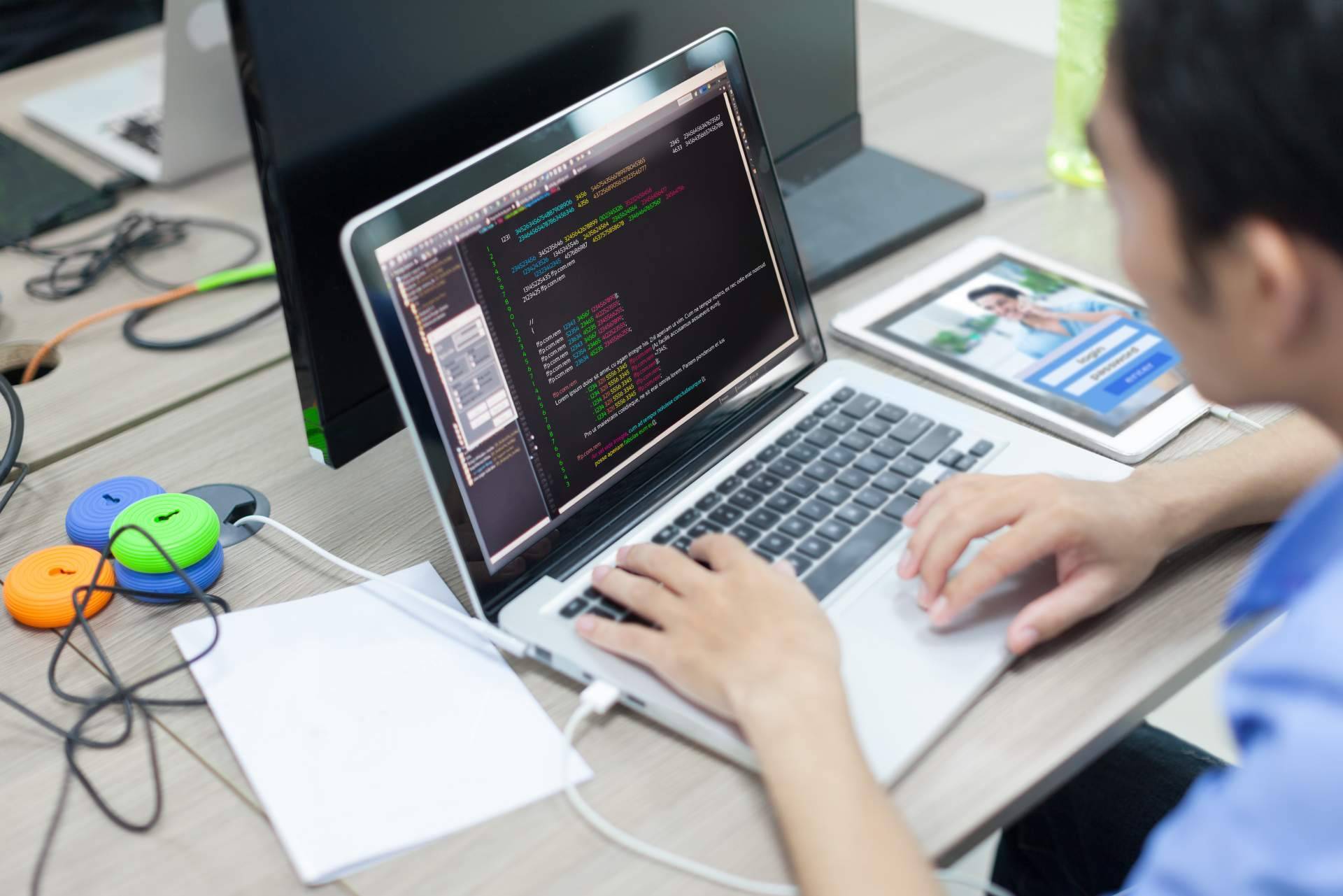Crear tienda online y entrar en el mundo digital de la mano de ComercioPlus