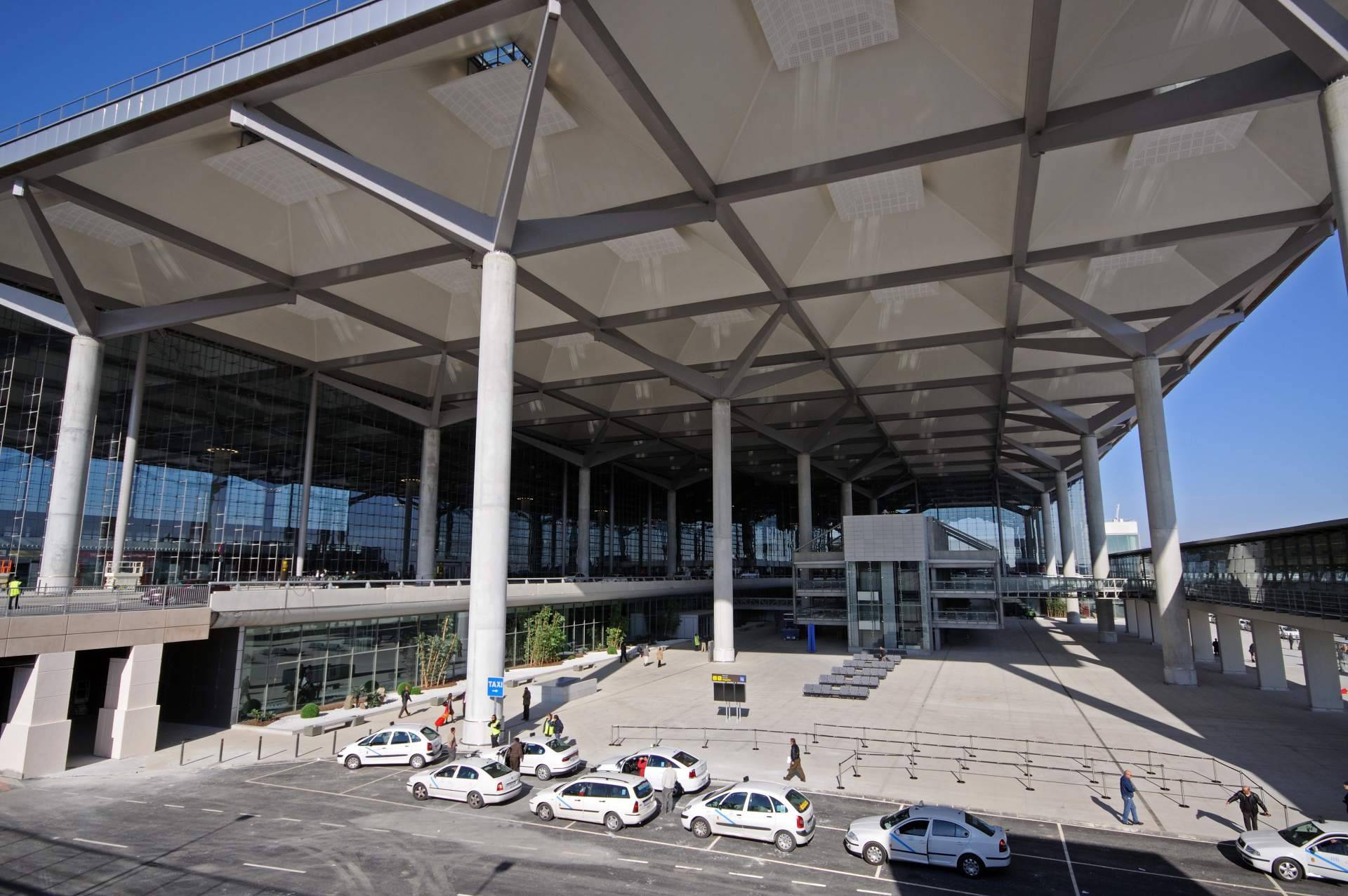 Servicios de taxi en Málaga con la empresa Taxi Málaga Airport Charly Transfer 24 Hours