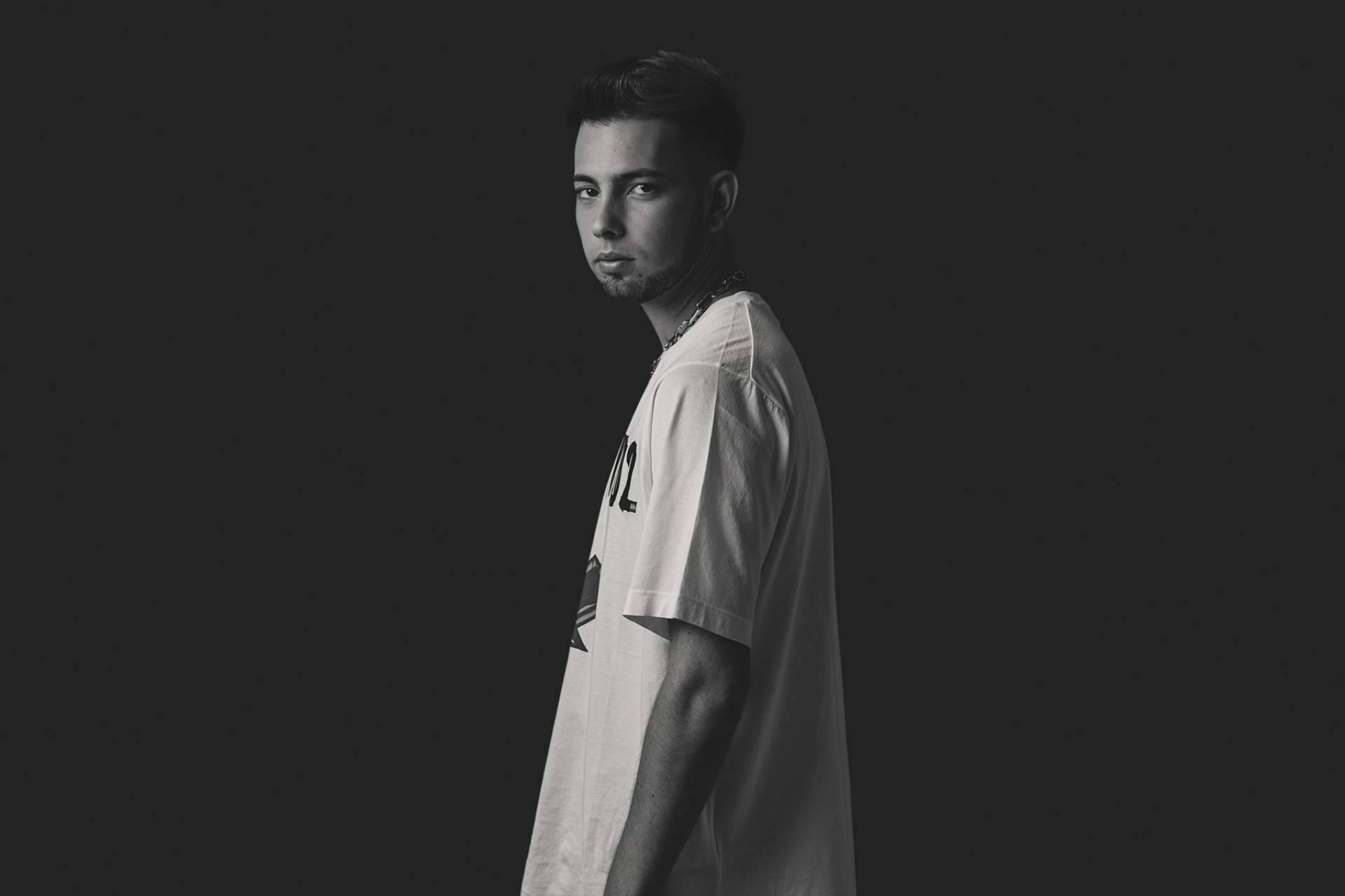 Hilario lanza su cuarto single 'Nuevo año sin ti'