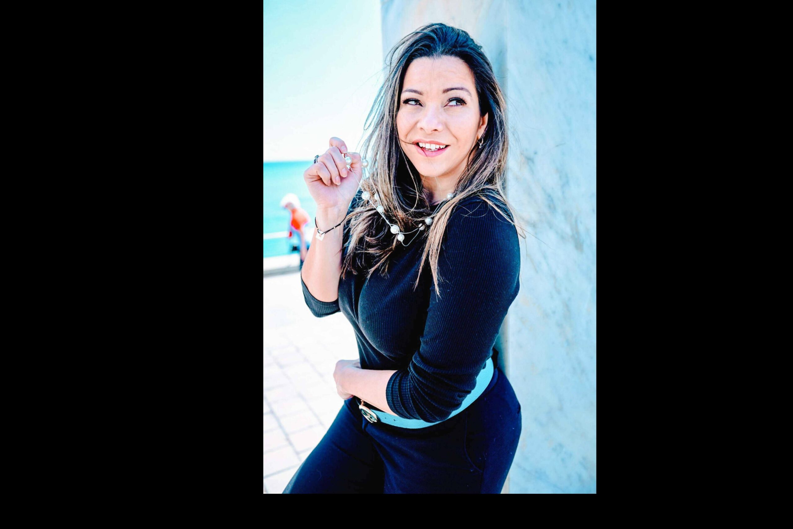 ¿Cuál es la esencia de la diseñadora de joyas Keilley Lee Marques?