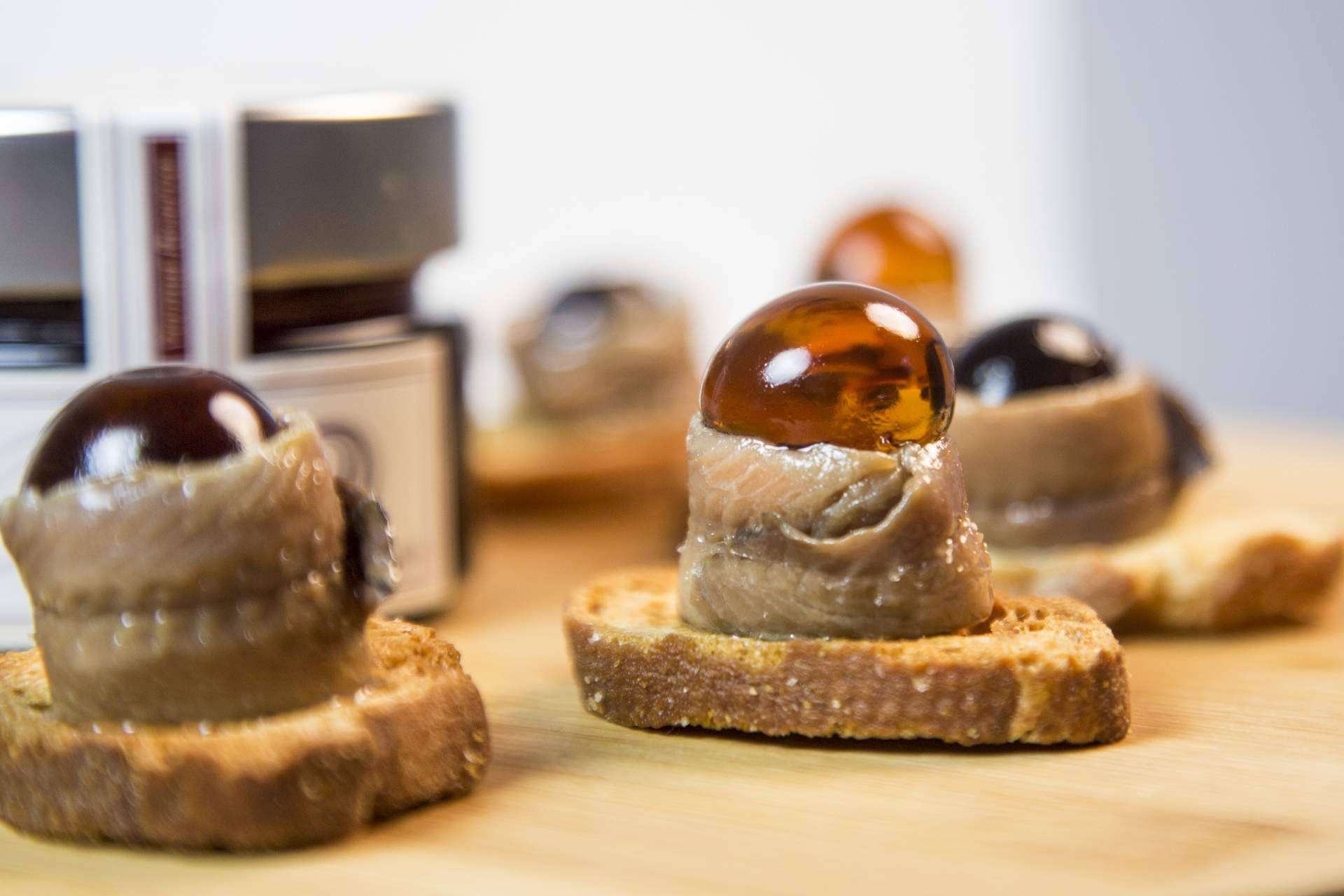 Descubrir la gastronomía molecular es posible con Pearls Molecular Experience