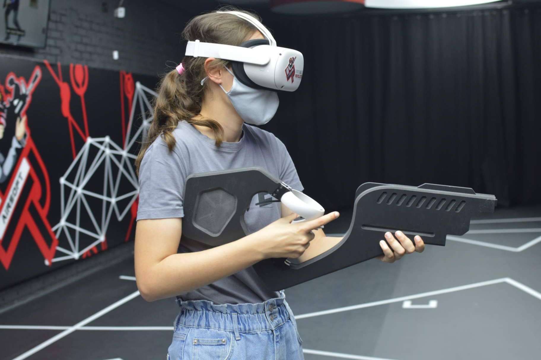 VR Airsoft inaugura el nuevo centro de realidad virtual en el Centro Comercial Oasiz