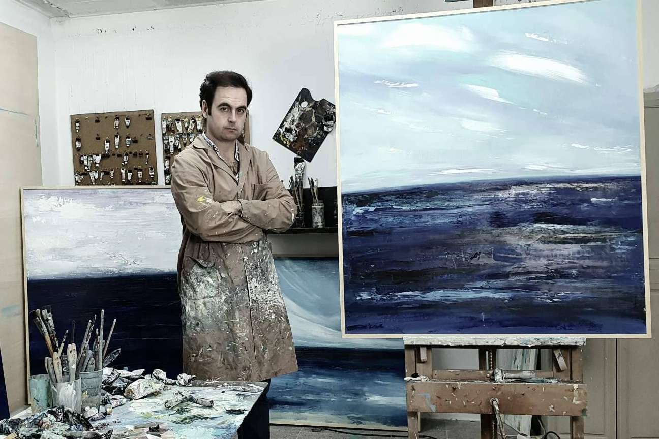 La historia del artista plástico Momo Puente-Piazza, de la química al arte