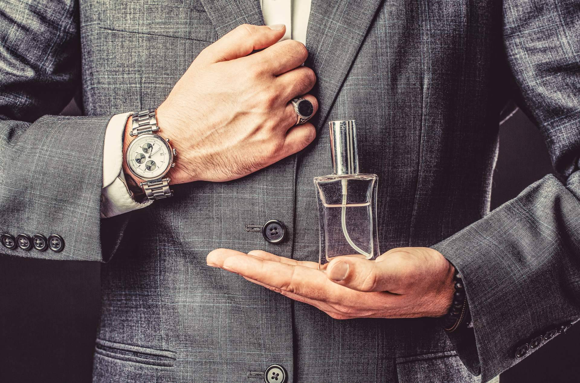 Ahorra en Bolboreta tiene una perfumería online con secciones de alta cosmética, manicura, maquillajes, perfumes hombre y perfumes mujer