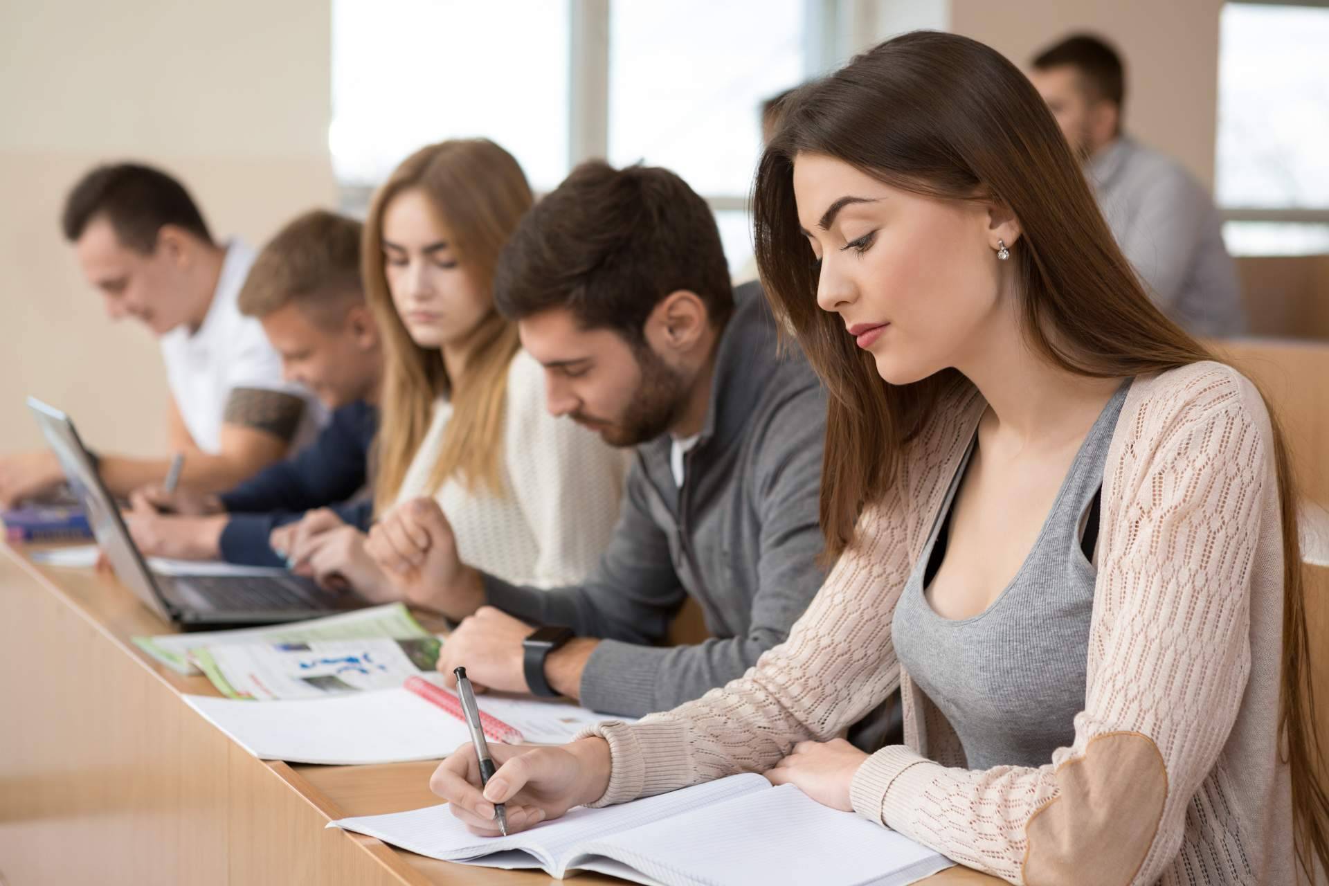 Estudia Seguro brinda asesorías en España para estudiantes extranjeros