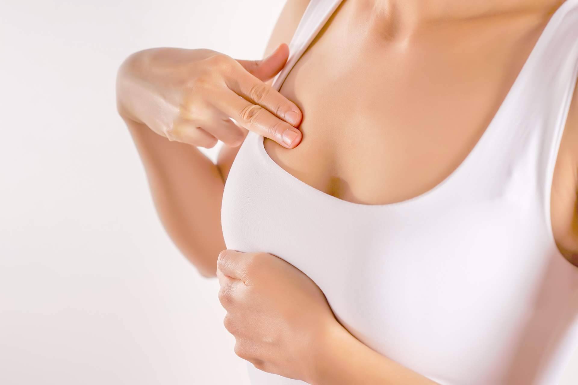 Motivos por los que aumentan los casos de cáncer de mama en mujeres jóvenes, por Ayurveda Medicina Natural