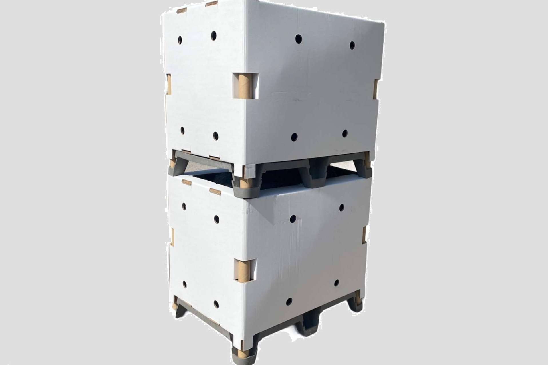 El Box Palet 600x800 mm de Inka Palet permite exponer o trasladar mercancía con máxima eficiencia