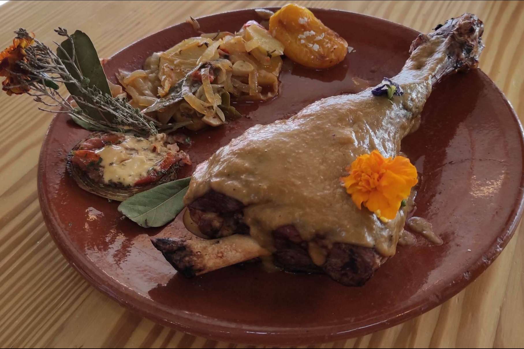 Elixyr resalta el valor de la comida española en Mairena del Alcor