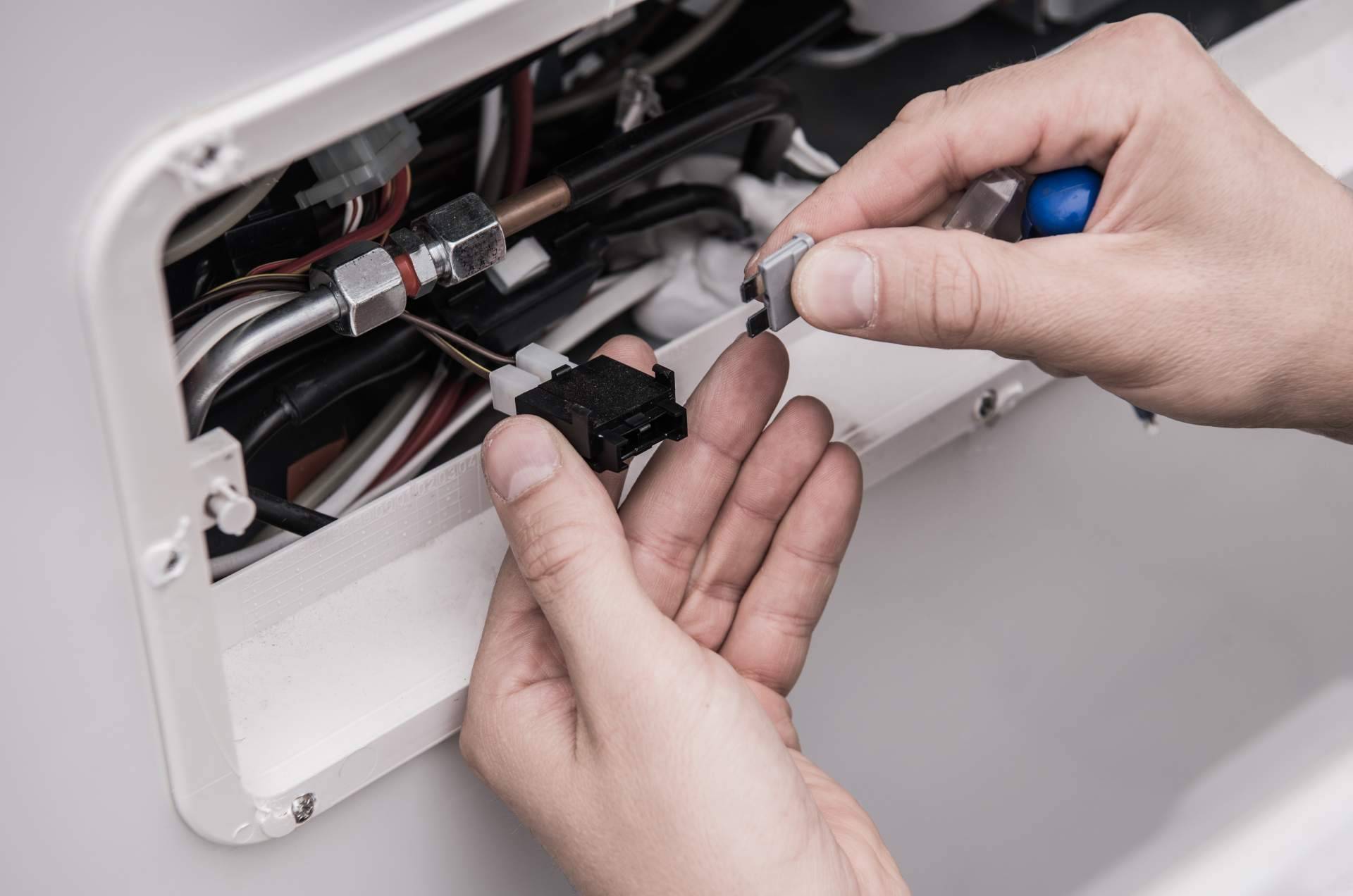 La empresa multimarca Servicio Técnico Electrodomésticos Sevilla ofrece Servicio Técnico AEG Sevilla