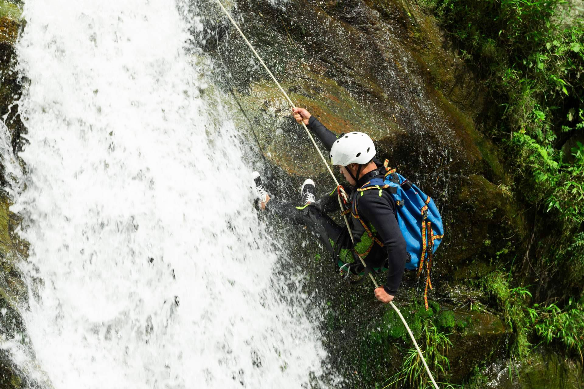 Actividades de aventura para despedidas de soltero y soltera en León, con XagaEvent