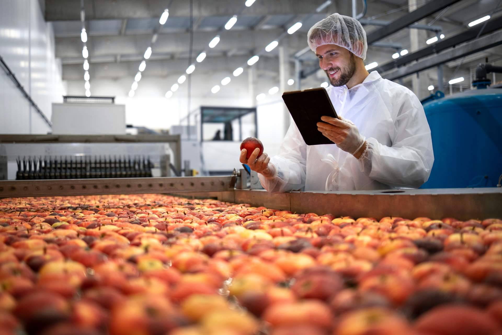 La limpieza y desinfección de las instalaciones en las empresas alimentarias es un aspecto importante