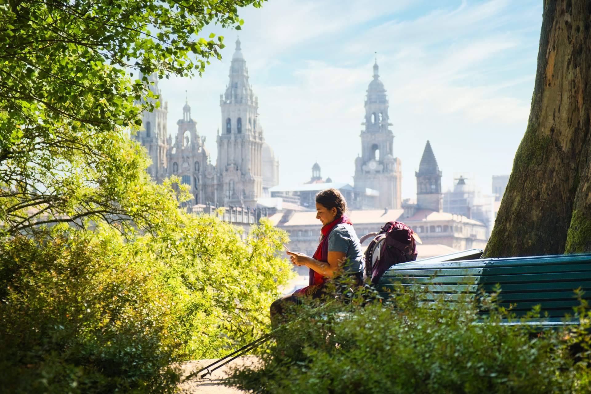 Encontrar las prendas y complementos necesarios para hacer el Camino de Santiago gracias a STOPWAY