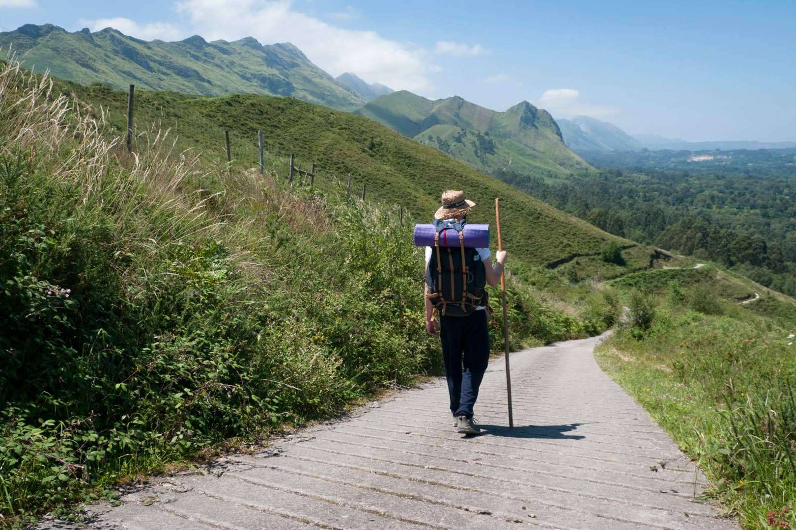 ¿Por qué hacer el Camino de Santiago en Semana Santa y dónde encontrar toda la equipación necesaria?