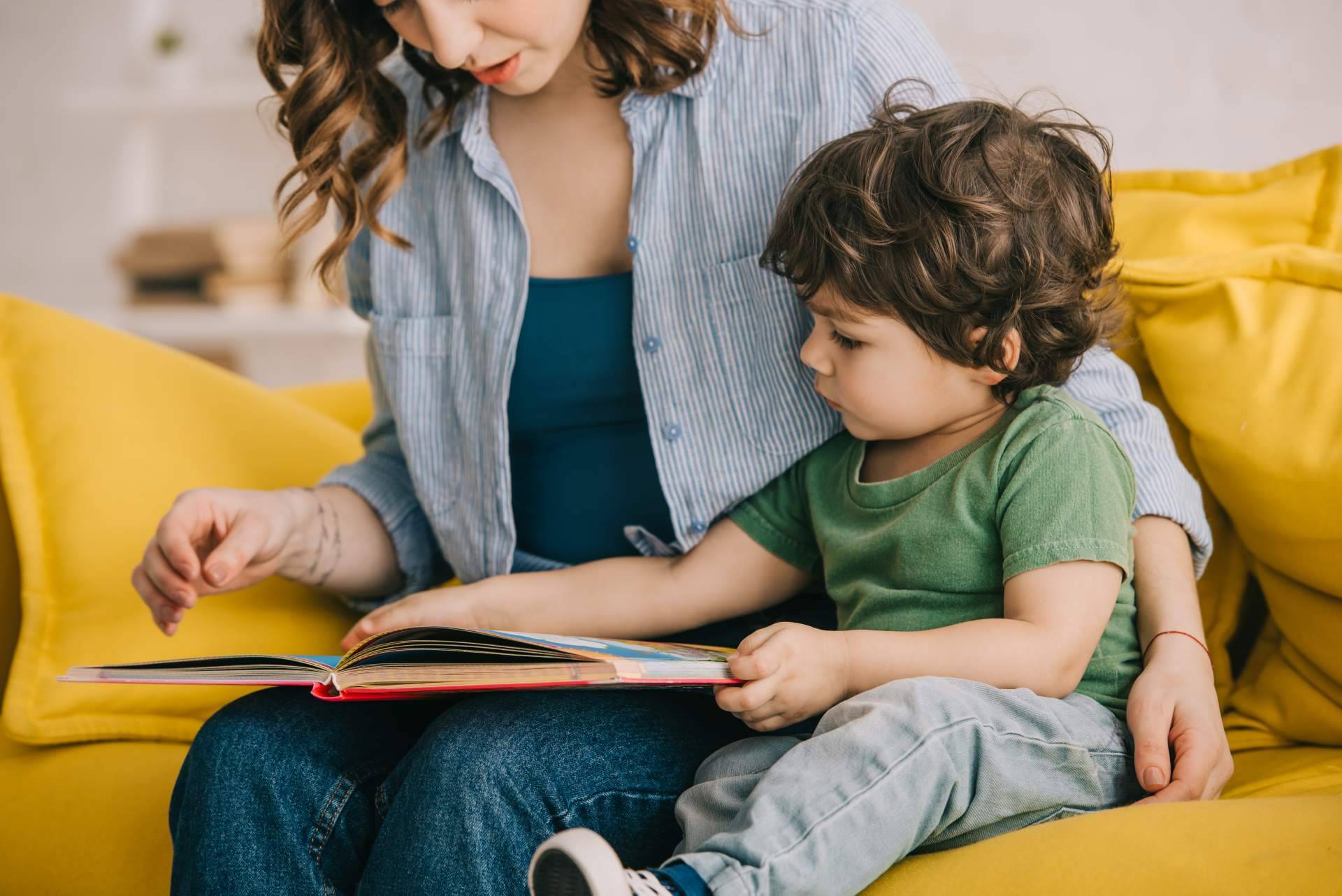 Efemérides Científicas, un libro educativo ideal para regalar a los más pequeños