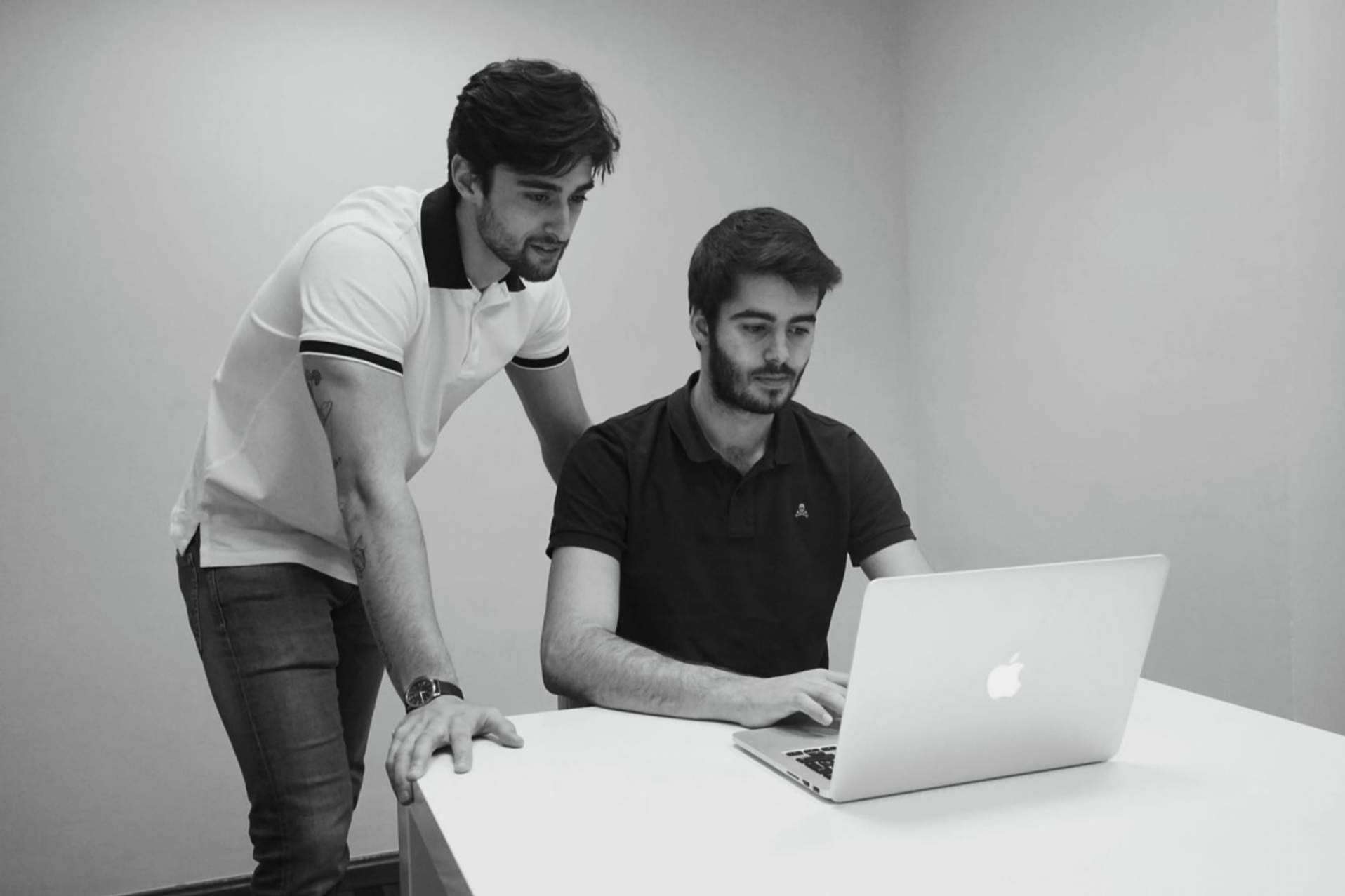 Albert Puig Santaulária y Gerard Donat Meseguer son los jóvenes que se encuentran detrás de la revolucionaria empresa Help It