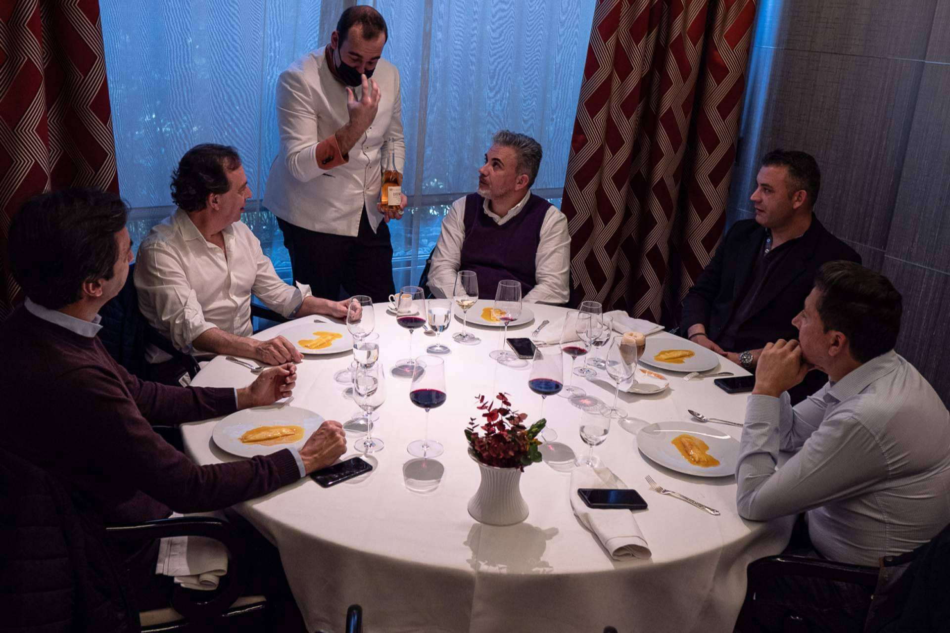 Kachopo King se alía con Gambrinus para la comercialización de sus productos