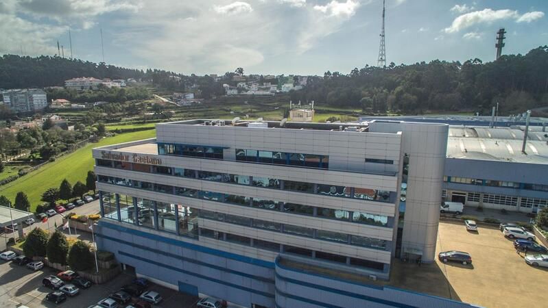 El grupo Renault firma un acuerdo con Salvador Caetano y AutoWallis para la distribución en Hungría