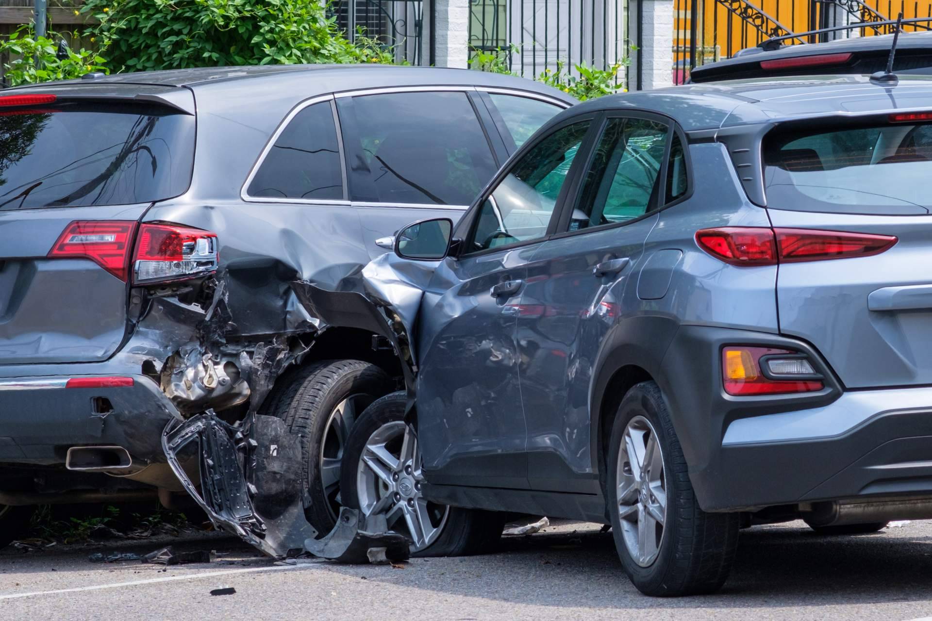 La compraventa de coches siniestrados y sus beneficios