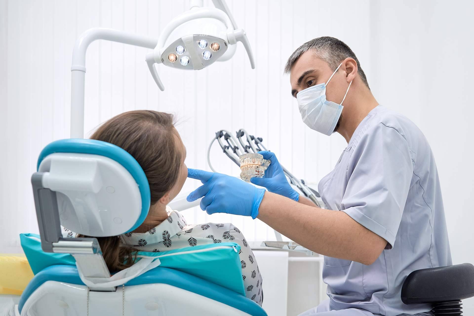 Corrales Dental, una clínica con última tecnología en composites estratificados