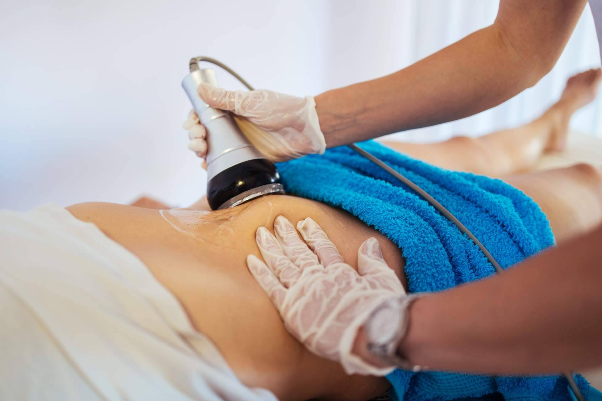 Comercial Estética permite descubrir los múltiples usos de la radiofrecuencia con su aparatología