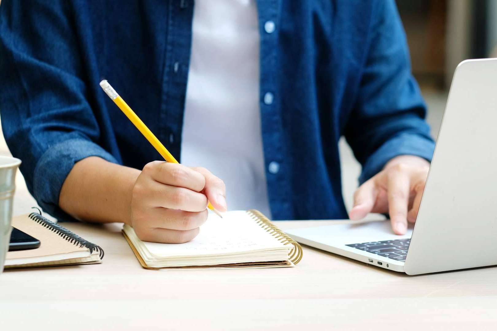 Varbel Formación y su método DSC para preparar las oposiciones de hacienda