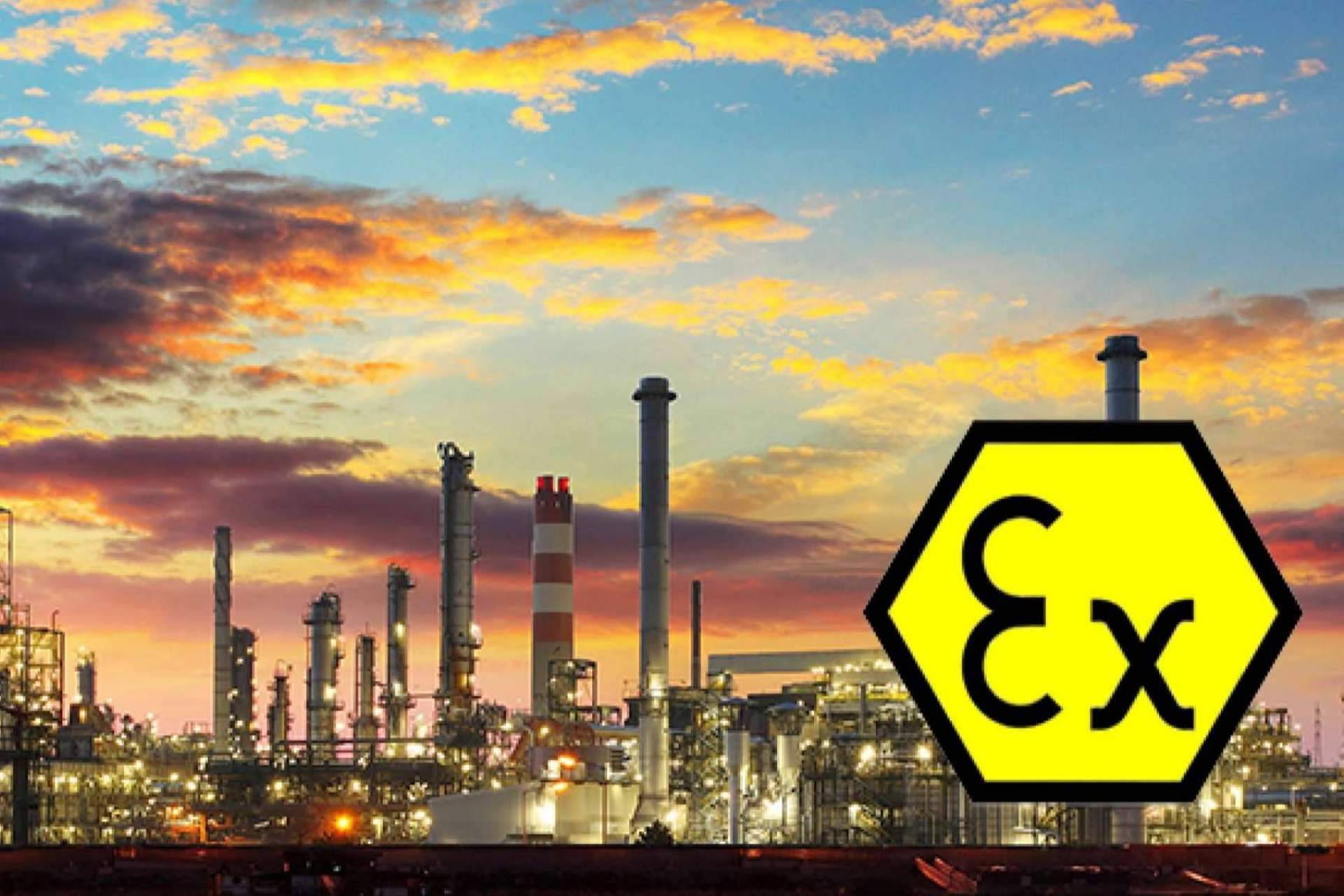 Instalar la luminaria ATEX antiexplosiva de la mano de LED Industrial