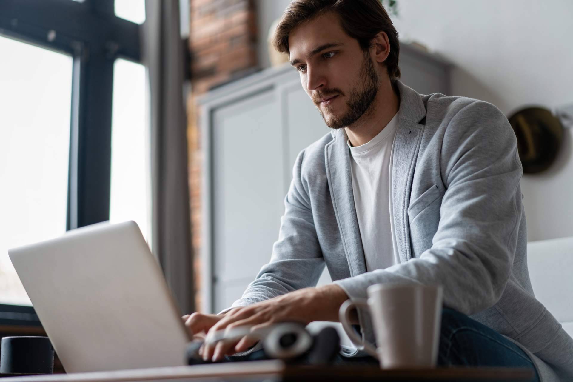 Eliminar enlaces que puedan perjudicar a una compañía a través de la agencia de reputación online Remove Group