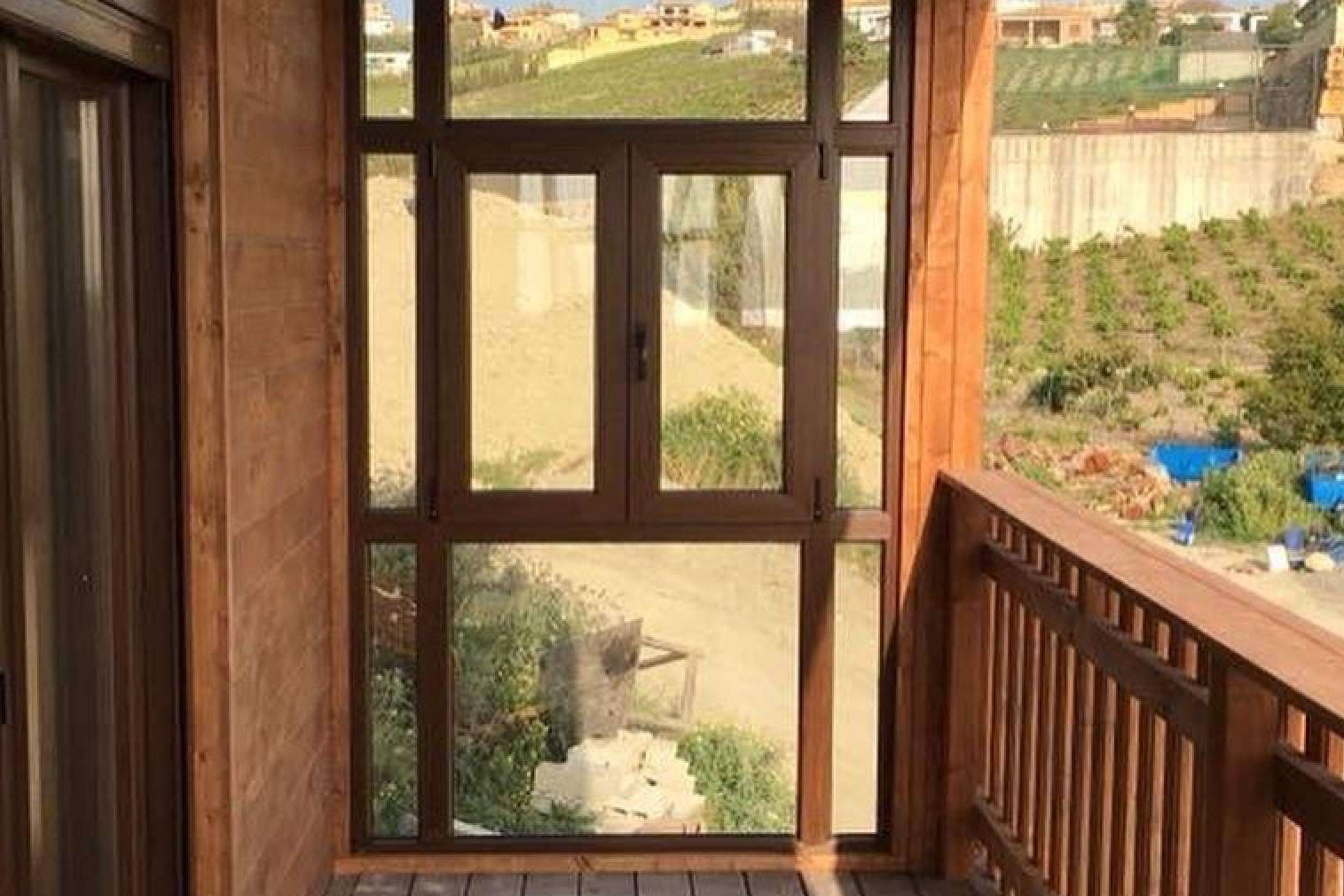 Instalar ventanas y balconeras con Grupo Del Mader