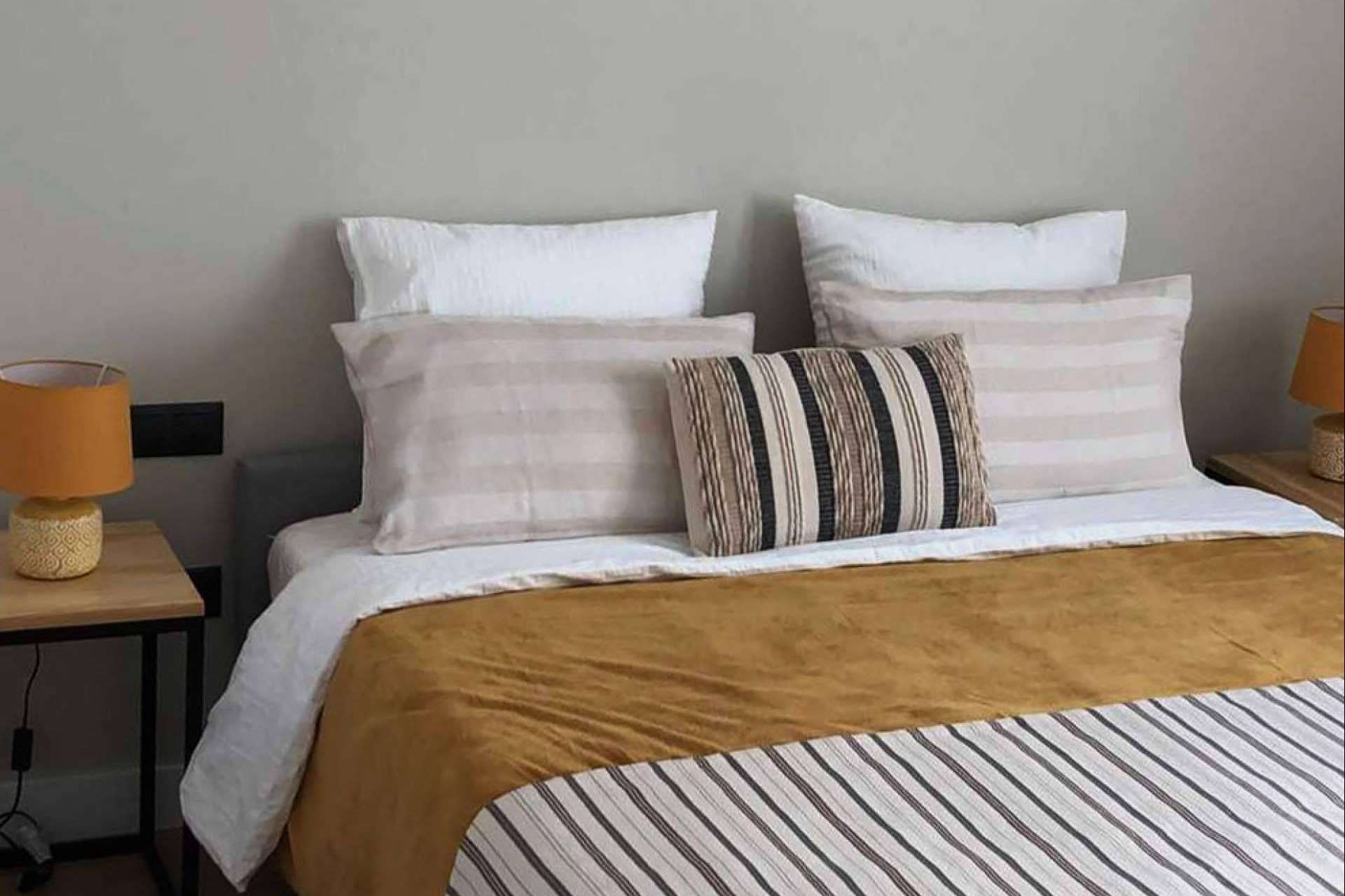Encontrar muebles de calidad para decorar el dormitorio es posible en el espacio Buychester