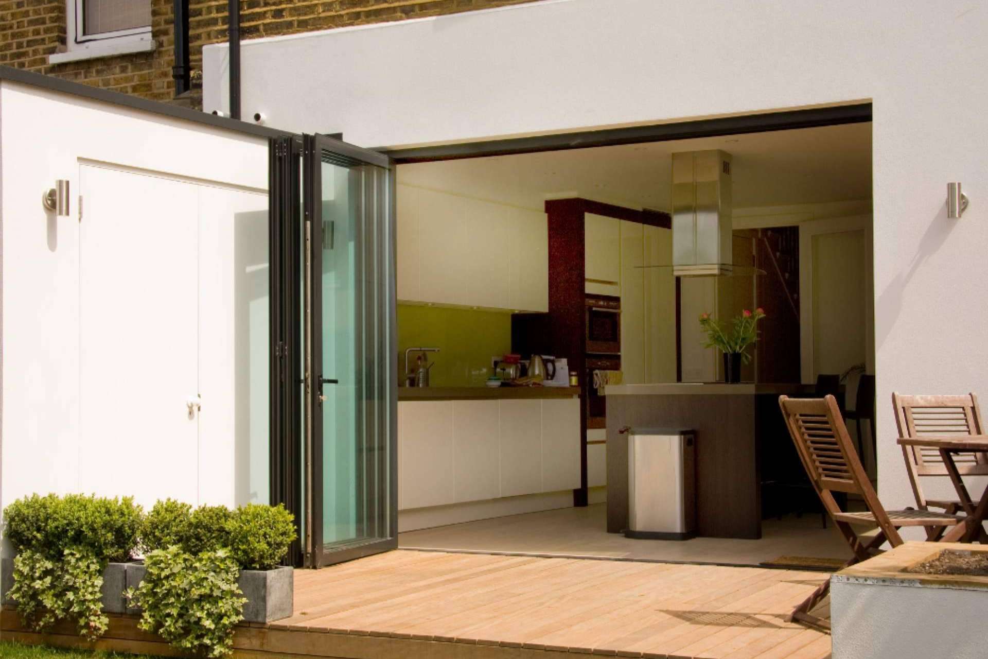 Puertas plegables de aluminio para aportar amplitud a cualquier espacio en Airclos