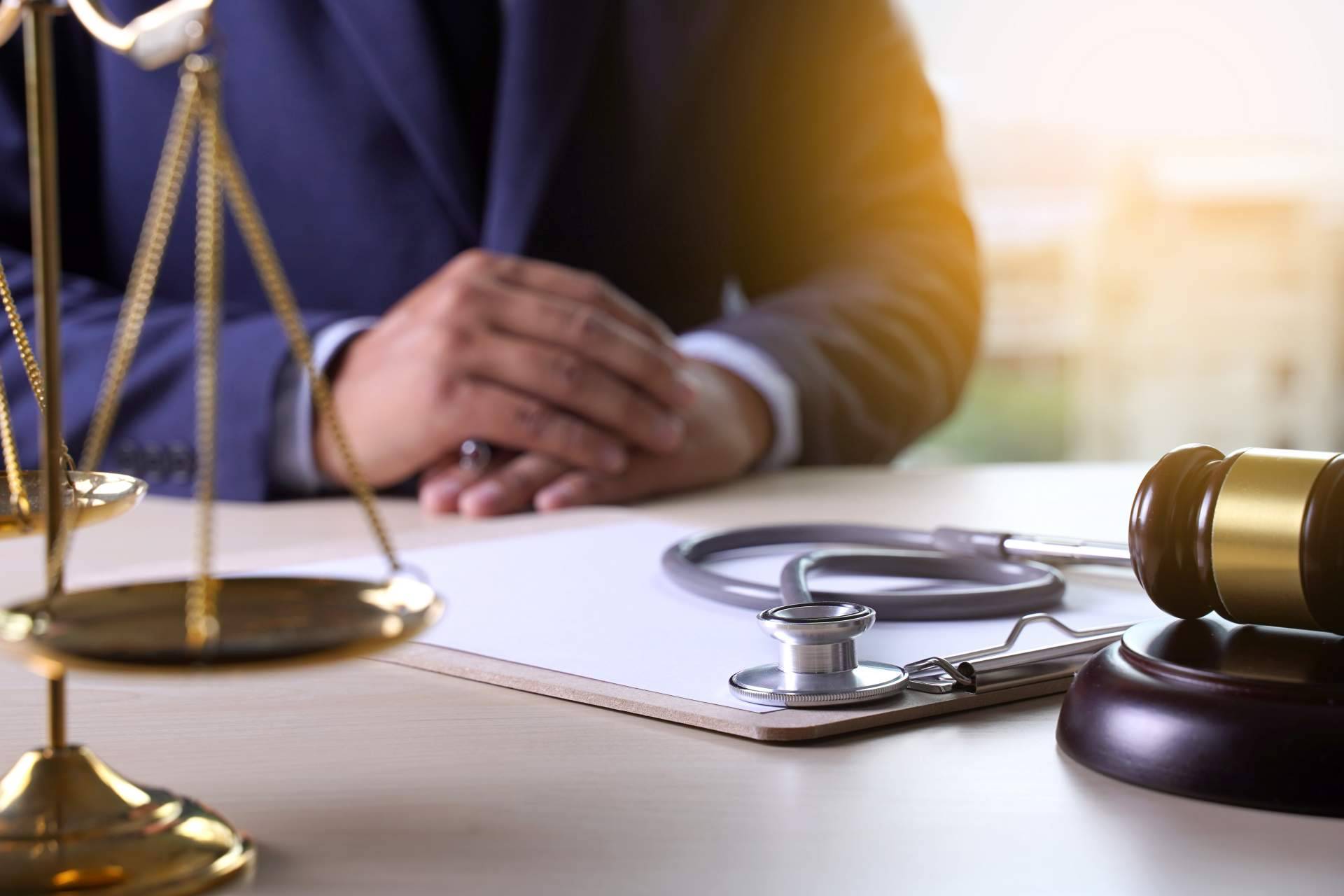¿Dónde encontrar abogados especialistas en casos de negligencia médica? Soler Naharro