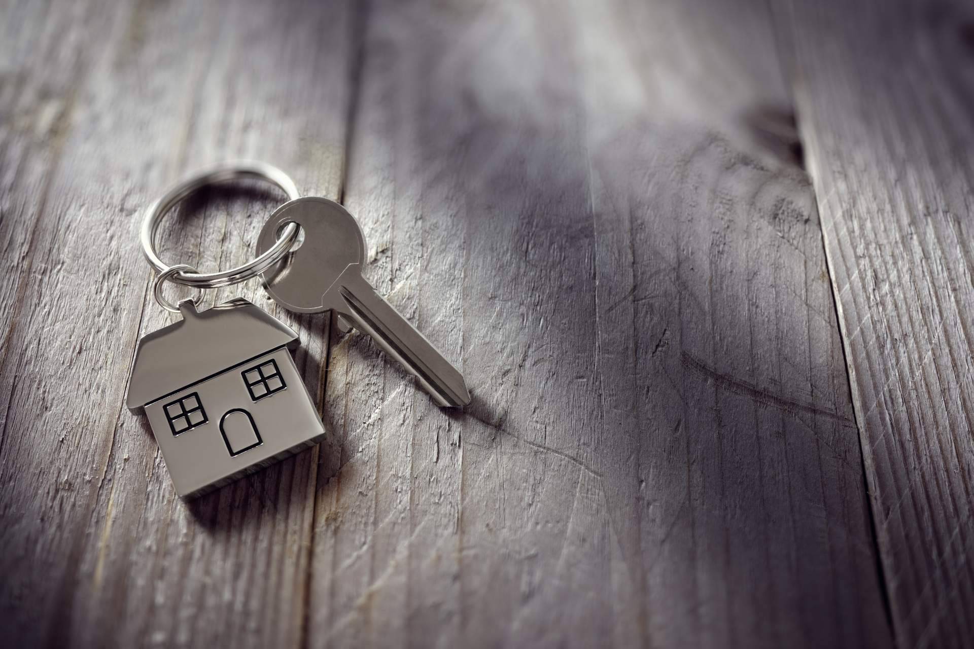 B&R Inmobiliaria en Bogotá explica cómo saber si una inmobiliaria en Colombia es legal