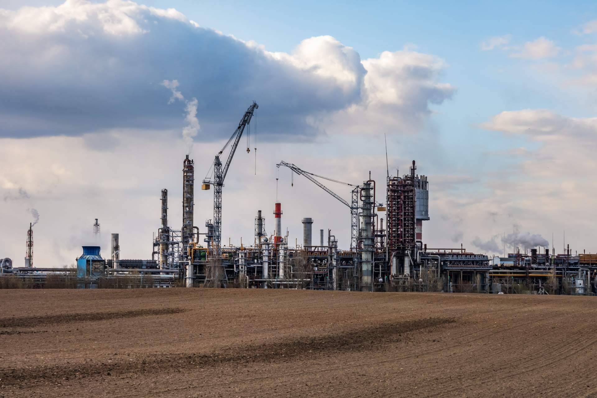¿Por qué es importante gestionar correctamente los residuos industriales peligrosos?, por AST-Recuperaciones