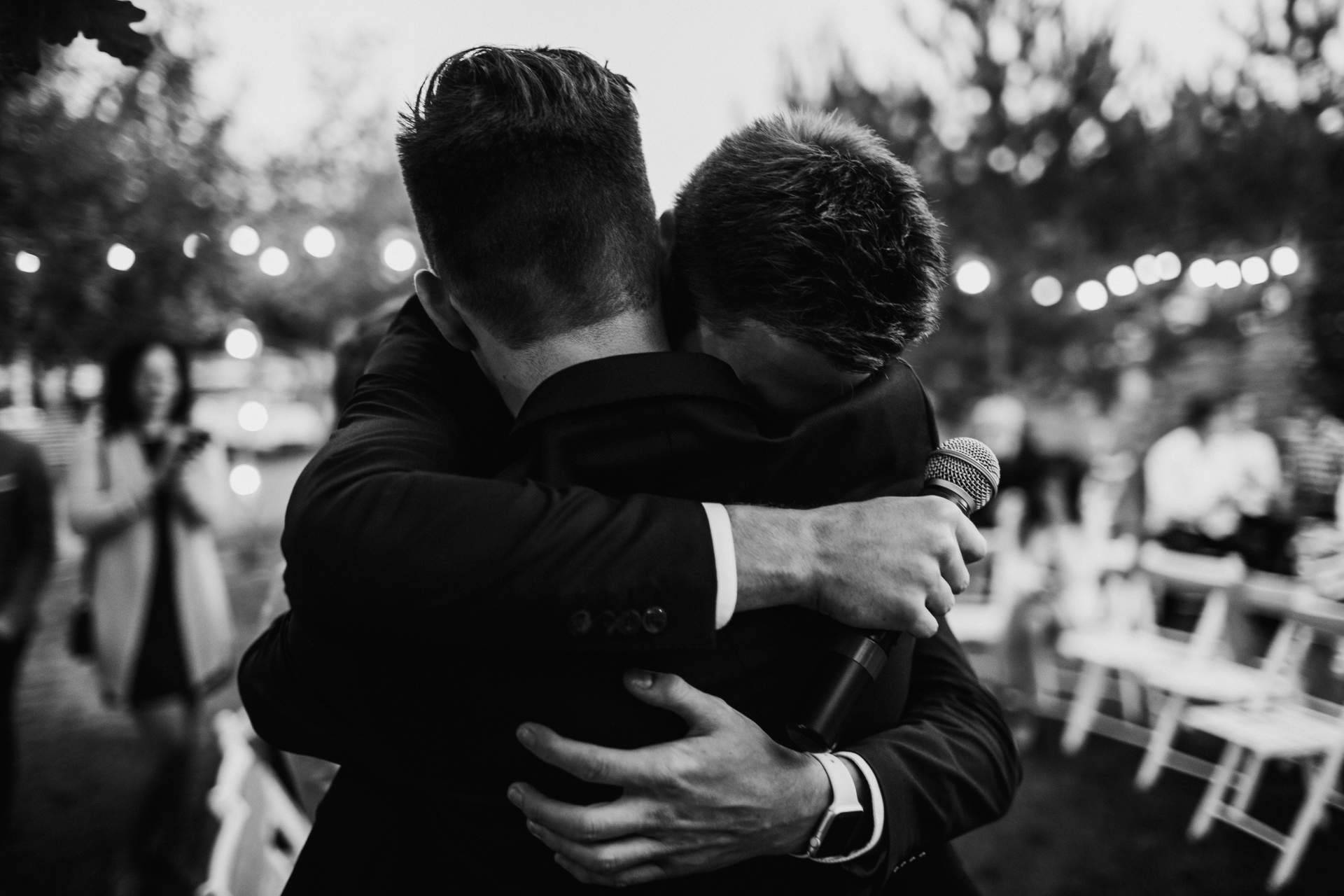 La importancia de una ceremonia de despedida en el proceso de duelo, por Interfunerarias