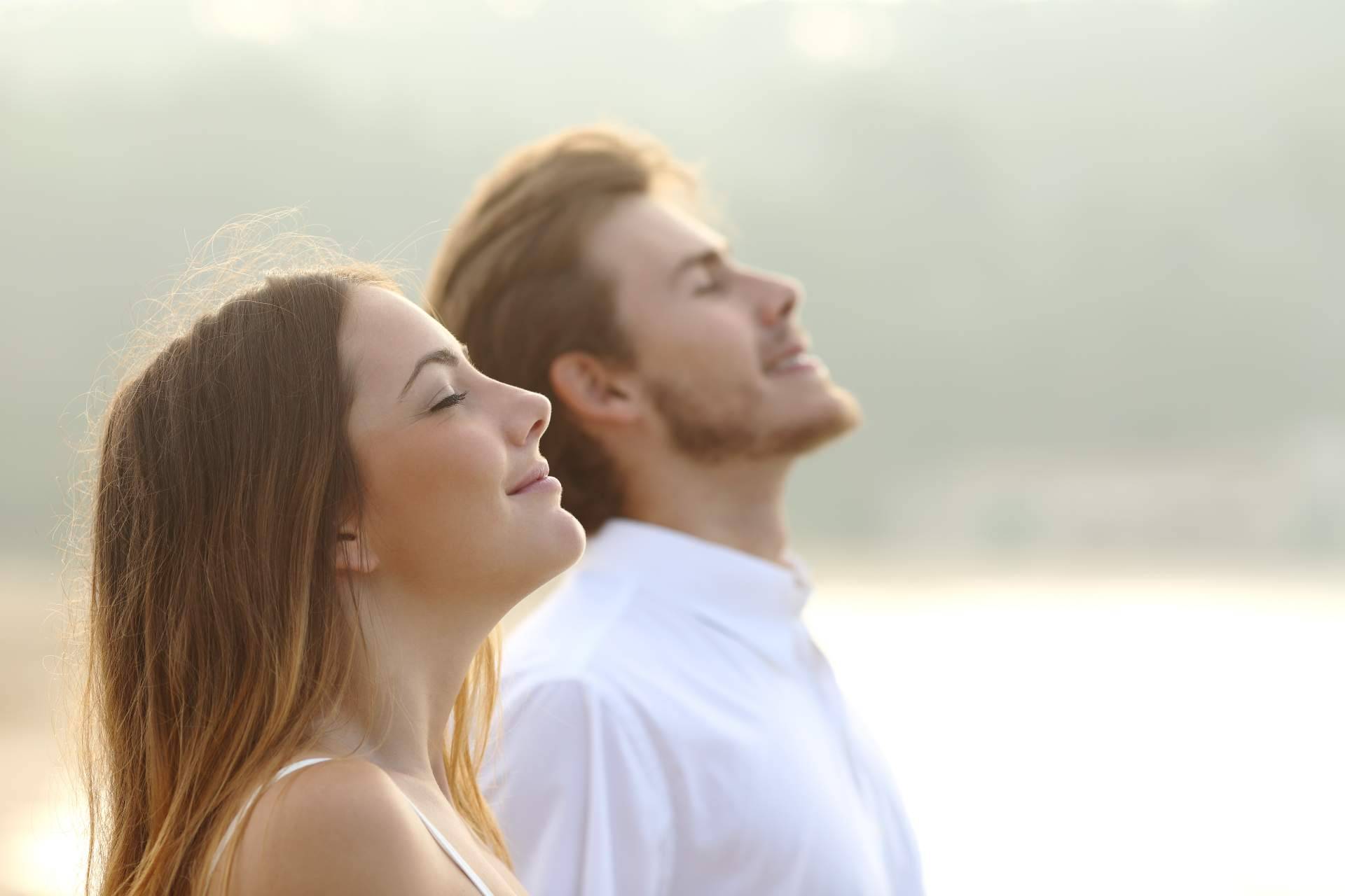 Practicar ejercicios de respiración, ¿cómo contribuye a la salud de una persona?