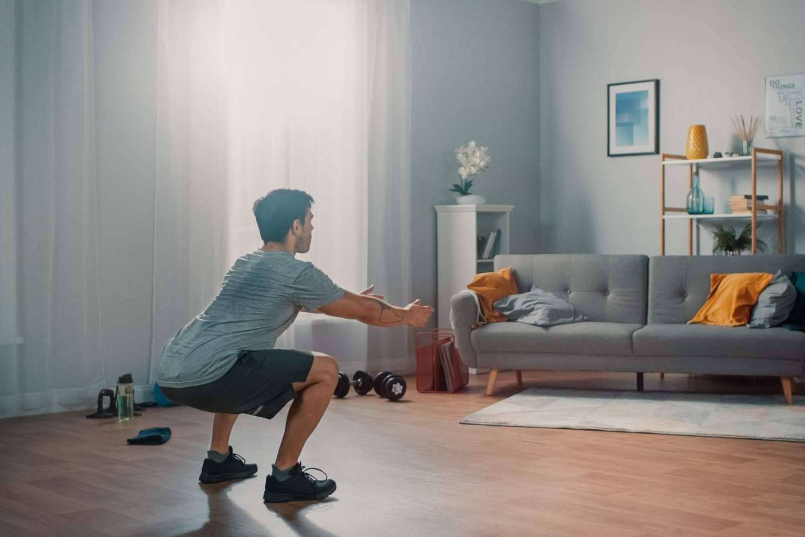 PROGES facilita el entrenamiento en casa con su asesoramiento y material fitness
