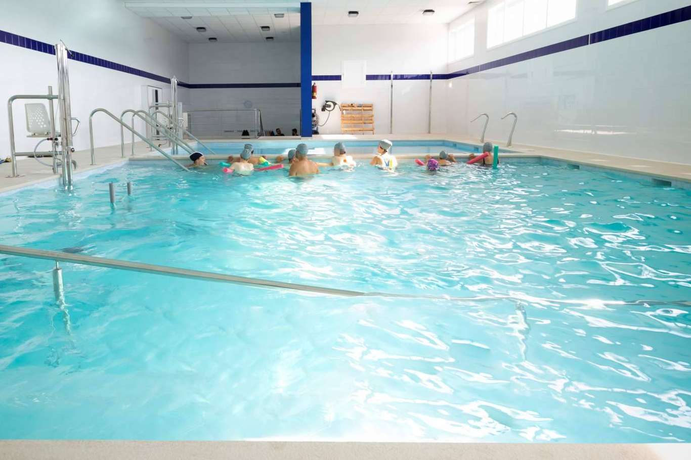 ALBA, un centro referencia en rehabilitación acuática en Sant Pere de Ribes