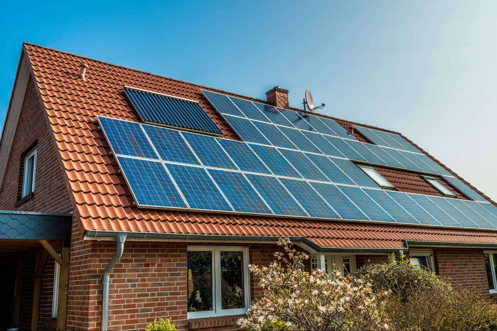 Ahorrar con un coche eléctrico instalando un Wallbox en casa