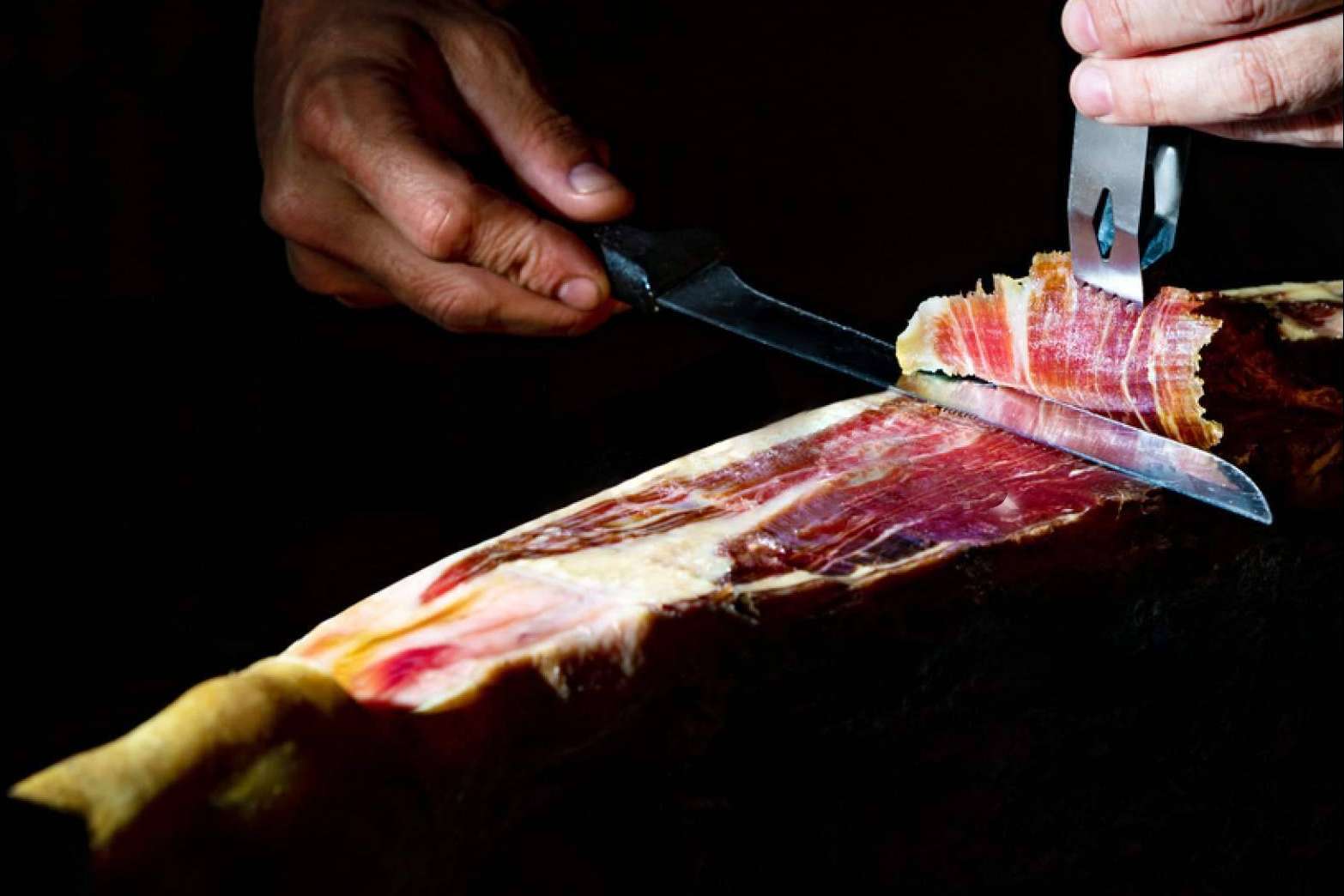 La tienda online Barón de Salamanca ofrece regalos de Navidad y cestas con productos gourmet