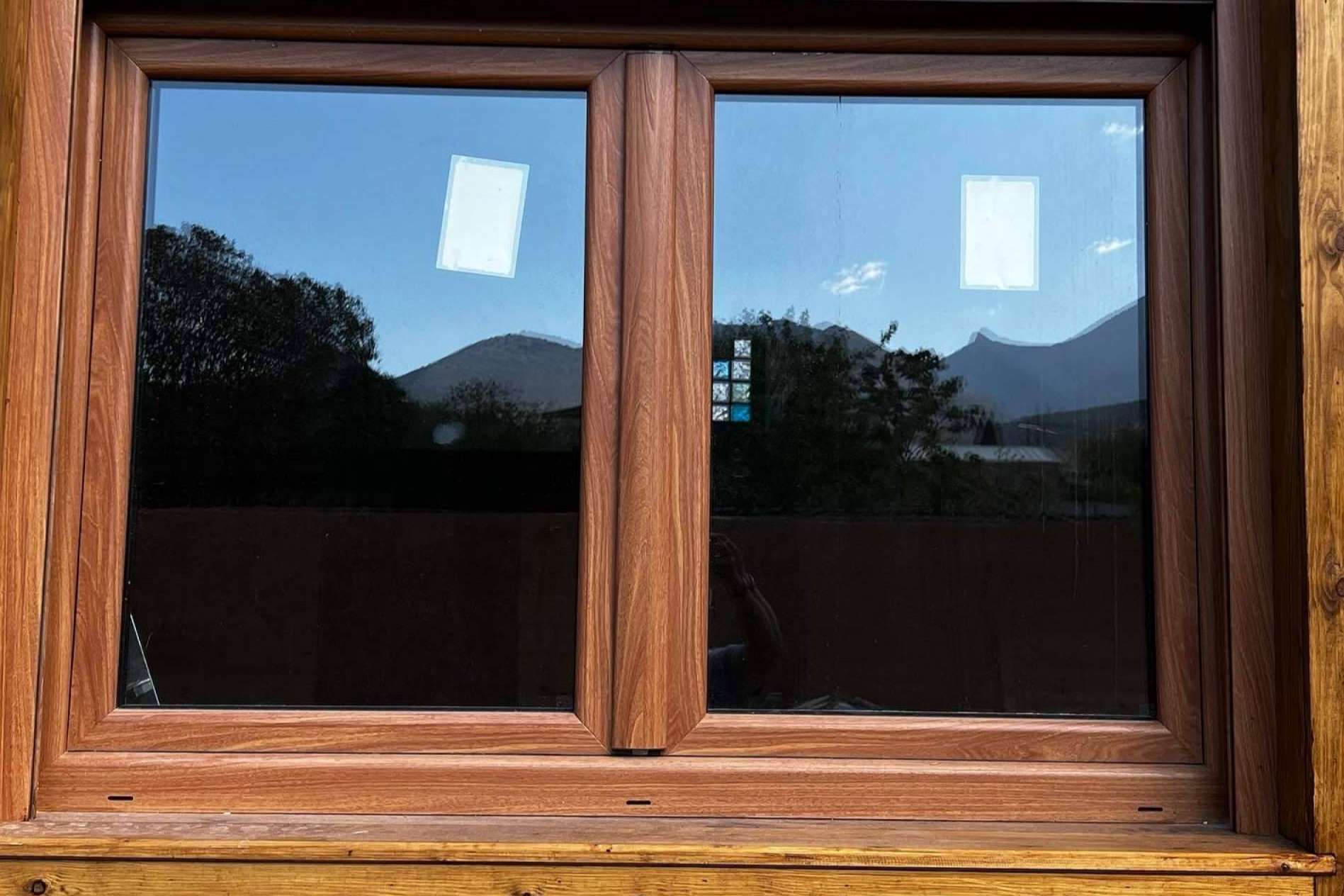 Ventanas del Mader fabrica elementos con PVC para un mejor aislamiento térmico y acústico en las viviendas